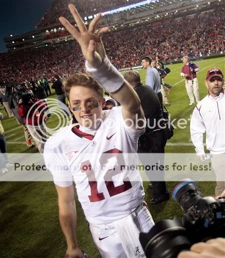 McElroytwofingers.jpg picture by collegefbguru