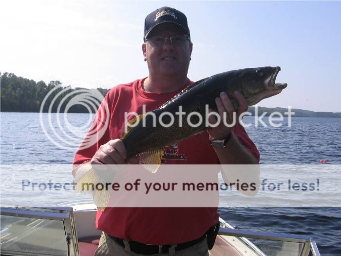 MarksLake27inWalleye.jpg Marks Lake 27in Walleye picture by WalleyeWayne